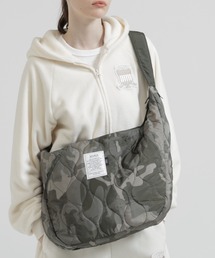 《直営店限定》BONDING QUILTING SHOULDER BAG