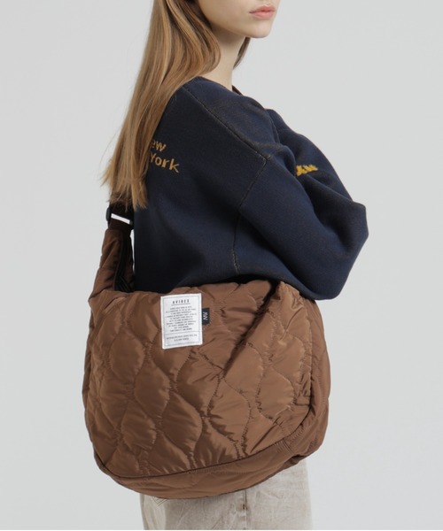 AVIREX(アヴィレックス)の「《直営店限定》BONDING QUILTING SHOULDER BAG(ショルダーバッグ・レディース・グリーン系カモフラージュ/ブラック/ブラウン・F)」の2枚目の写真
