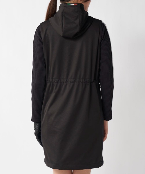 Kappa(カッパ)の「ボンディングノースリーブワンピース(ワンピース・レディース・ホワイト/ブラック/ブラウン系その他・LARGE/X-LARGE/MEDIUM/SMALL)」の16枚目の写真