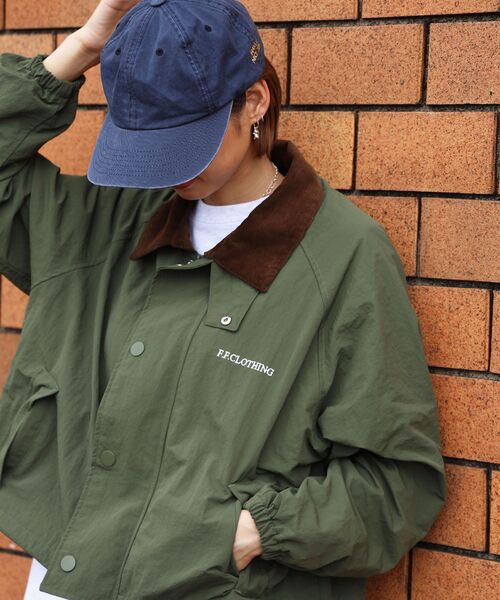 FFEIN(フェイン)の「【撥水加工】FFEIN(フェイン)2WAYコーディロイ衿ショートナイロンジャケット / ナイロン ジャケット コーデュロイ襟 ショート丈 アウター 撥水加工 レディース(ナイロンジャケット・レディース・ブラウン/アイボリー/カーキ/ブラック・FREE)」の10枚目の写真