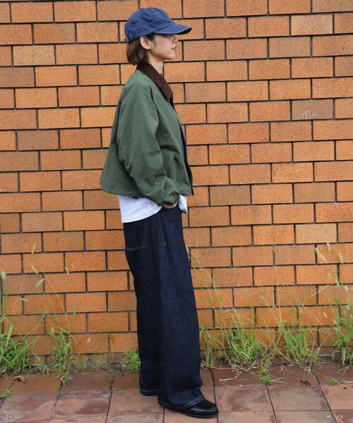 FFEIN(フェイン)の「【撥水加工】FFEIN(フェイン)2WAYコーディロイ衿ショートナイロンジャケット / ナイロン ジャケット コーデュロイ襟 ショート丈 アウター 撥水加工 レディース(ナイロンジャケット・レディース・ブラウン/アイボリー/カーキ/ブラック・FREE)」の15枚目の写真