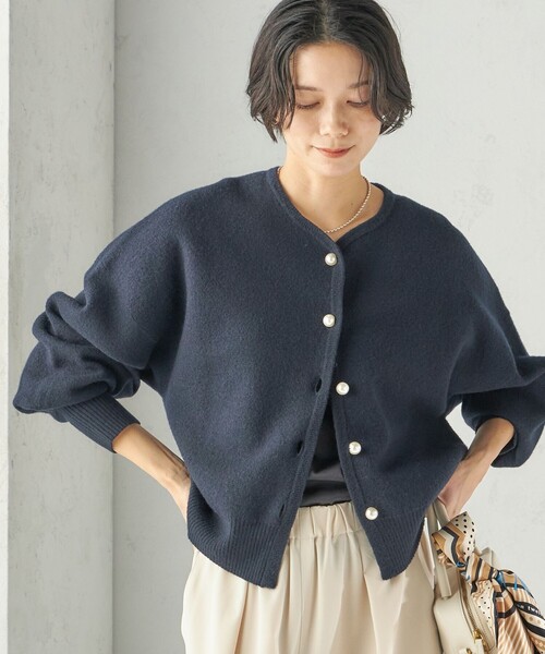 SHIPS（シップス）の「強縮 ウール パール ニット ジャケット（カーディガン/ボレロ・レディース・ネイビー/レッド/トップグレー・ONE SIZE）」の2枚目の写真