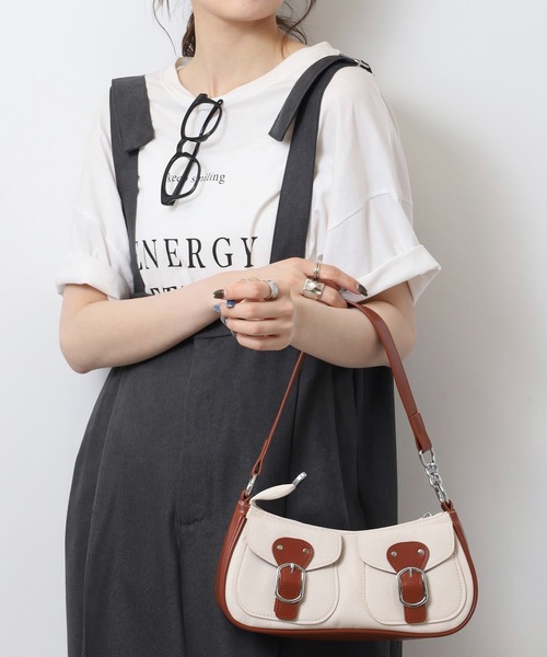 FUNALIVE(ファンアライブ)の「ABETTOR ダイヤゴナルフロント2ポケットPU切替えショルダーBAG(ショルダーバッグ・レディース・ブラック/ブラウン・FREE)」の4枚目の写真