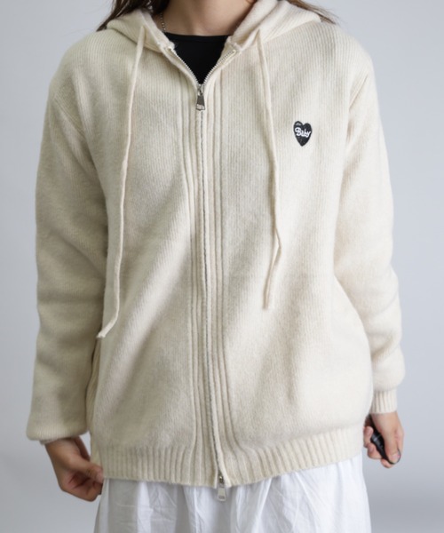 Vini(ヴィニ)の「ソフトニット・ジップパーカー(パーカー・レディース・ベージュ/ライトグレー系・ONESIZE)」の5枚目の写真