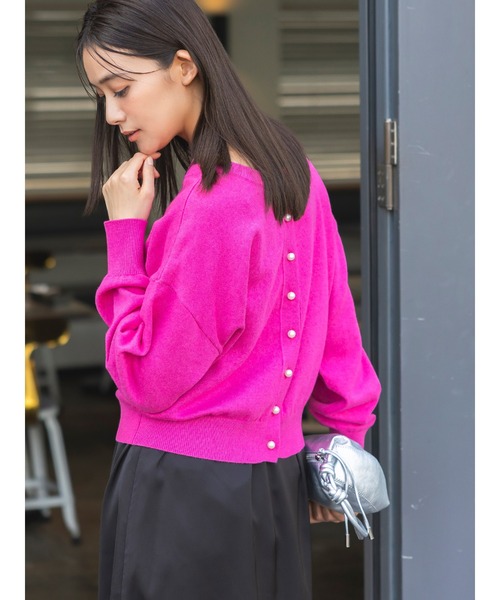 Te chichi(テチチ)の「カシミヤ混パール釦2WAYニット(カーディガン/ボレロ・レディース・オフホワイト/ブルー/ピンク/グレー・F)」の1枚目の写真
