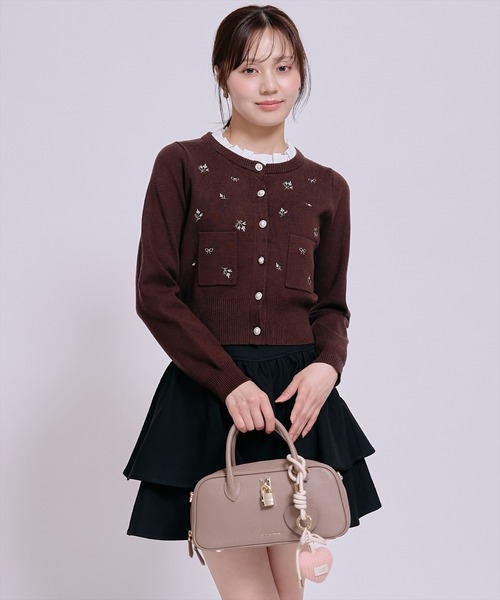 WILLSELECTION（ウィルセレクション）の「モチーフ刺繍フリルカラーカーディガン（カーディガン/ボレロ・レディース・ブルー/ダークブラウン/ブラック/オフホワイト・FREE）」の8枚目の写真