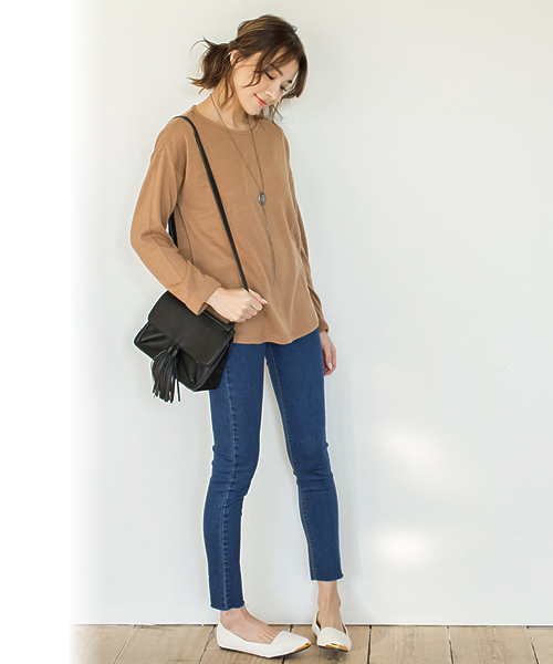 Re:EDIT（リエディ）の「ウエストゴム裾切りっぱなしオフデニムパンツ[CHICMUSE][リエディオリジナル]（デニムパンツ・レディース・ブルー/グレー/ネイビー/ブラック・XX-LARGE/X-LARGE/MEDIUM/LARGE/X-SMALL/XX-SMALL/SMALL）」の13枚目の写真