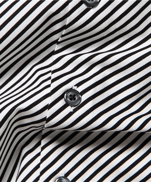 YELLOW RUBY（イエロールビー）の「Bias striped BD shirt / ストライプ / 日本製（シャツ/ブラウス・メンズ・ブラック/ネイビー・LARGE/MEDIUM）」の8枚目の写真