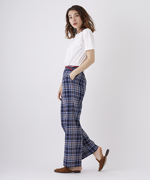 UNITED TOKYO（ユナイテッドトウキョウ）の「シアーチェックハイウエストパンツ（スラックス・レディース・ネイビー・1）」の7枚目の写真