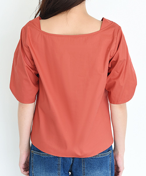 Luz Llena（ラズレナ）の「[綿100%]シャーリングスリーブコットンブラウス（Tシャツ/カットソー・レディース・レッド/オフホワイト・MEDIUM）」の5枚目の写真