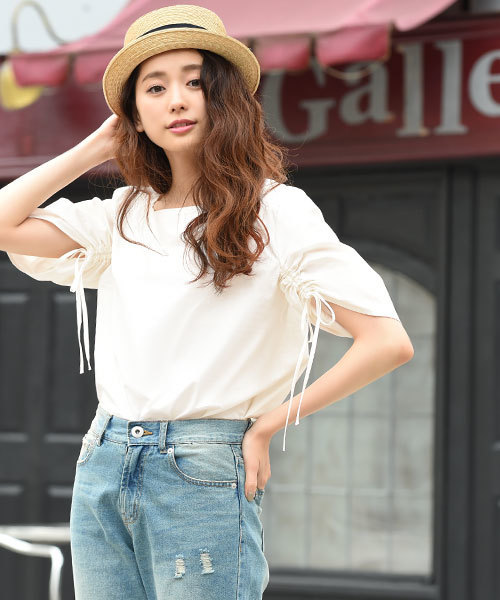 Luz Llena（ラズレナ）の「[綿100%]シャーリングスリーブコットンブラウス（Tシャツ/カットソー・レディース・レッド/オフホワイト・MEDIUM）」の10枚目の写真