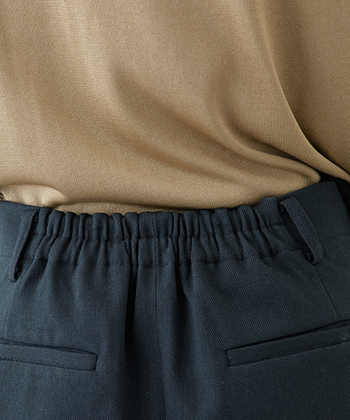 UNITED TOKYO（ユナイテッドトウキョウ）の「ウールライクワイドパンツ（その他パンツ・レディース・グリーン/バーガンディー/アイボリー/ブラック・1/2）」の8枚目の写真