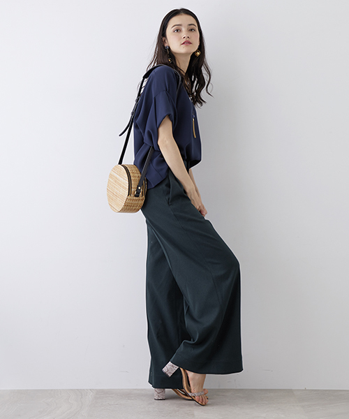 UNITED TOKYO（ユナイテッドトウキョウ）の「ウールライクワイドパンツ（その他パンツ・レディース・グリーン/バーガンディー/アイボリー/ブラック・1/2）」の10枚目の写真