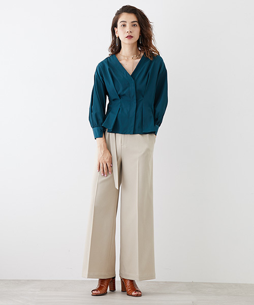 UNITED TOKYO（ユナイテッドトウキョウ）の「ウールライクワイドパンツ（その他パンツ・レディース・グリーン/バーガンディー/アイボリー/ブラック・1/2）」の16枚目の写真