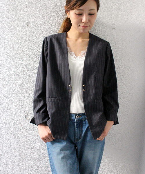 ottilie（オティーリエ）の「ストライプジャケット（ノーカラージャケット・レディース・ブラック/チャコールグレー・FREE）」の2枚目の写真