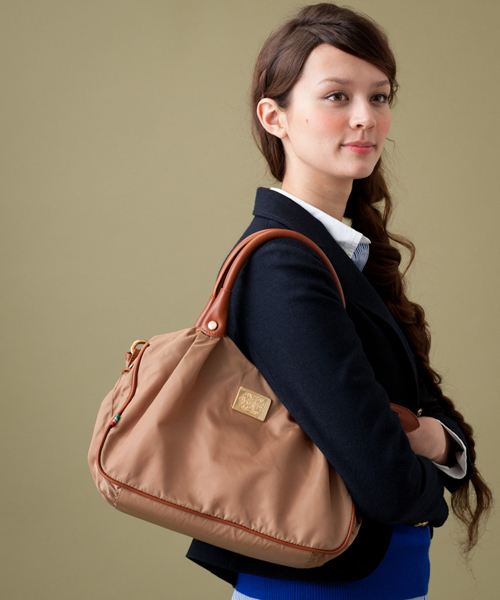 green label relaxing（グリーンレーベルリラクシング）の「OROBIANCO[オロビアンコ] サイドギャザートートバッグ（トートバッグ・レディース・ブラック/ベージュ/ライトピンク/ブラウン/ネイビー・フリー）」の17枚目の写真