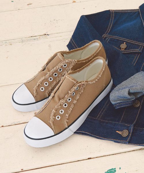 KOBE LETTUCE（コウベレタス）の「フリンジキャンバスベーシックスリッポン（スニーカー・レディース・ブラック/カーキ/ホワイト/グレー/アイボリー/オレンジ/ダークベージュ/パープル/コーラルピンク/レッド系その他/ダークカーキ/ブラウン/ライトベージュ/グリーン系その他/グリーン・L/LL/M/S）」の8枚目の写真