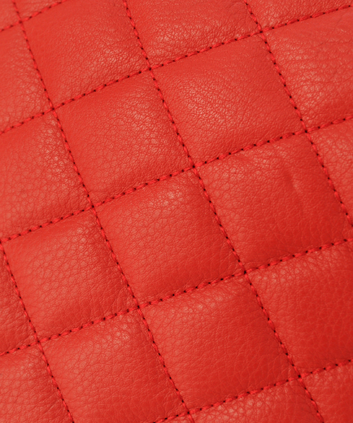 DURAS（デュラス）の「キルティングミニバッグ（ショルダーバッグ・レディース・ブラック/イエロー/ピンク/レッド/ゴールド・FREE）」の8枚目の写真