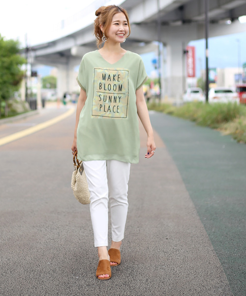 Bab Bou Jeloud（バブブージュルード）の「花柄3DロゴTシャツ（T 