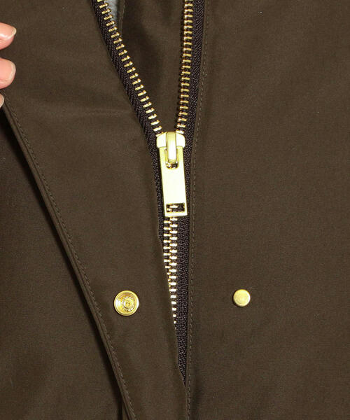green label relaxing(グリーンレーベルリラクシング)の「◆FM 2WAY ファー ノーステッチ ダウン コート ◆(ダウンジャケット/コート・レディース・ブラック/オリーブ/モカ・44/40/38/42/36/34)」の15枚目の写真