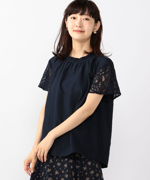 Petit Honfleur(プチオンフルール)の「レーススリーブブラウス(シャツ/ブラウス・レディース・カーキ/ネイビー/ホワイト・11号/9号/13号)」の3枚目の写真