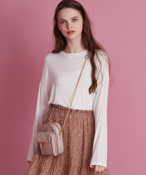 Heather（ヘザー）の「フェミニンムードTユルプルオーバー　　850338（Tシャツ/カットソー・レディース・ブラウン/ピンク/ブルー/ホワイト/ブラック/ベージュ・FREE）」の2枚目の写真