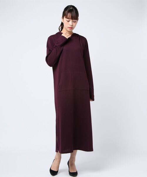 STYLEBLOCK（スタイルブロック）の「起毛天竺サイドスリットパーカーマキシワンピース（ワンピース・レディース・ベージュ/モカ/パープル/ブラック・M）」の4枚目の写真