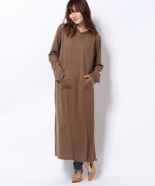 STYLEBLOCK（スタイルブロック）の「起毛天竺サイドスリットパーカーマキシワンピース（ワンピース・レディース・ベージュ/モカ/パープル/ブラック・M）」の3枚目の写真