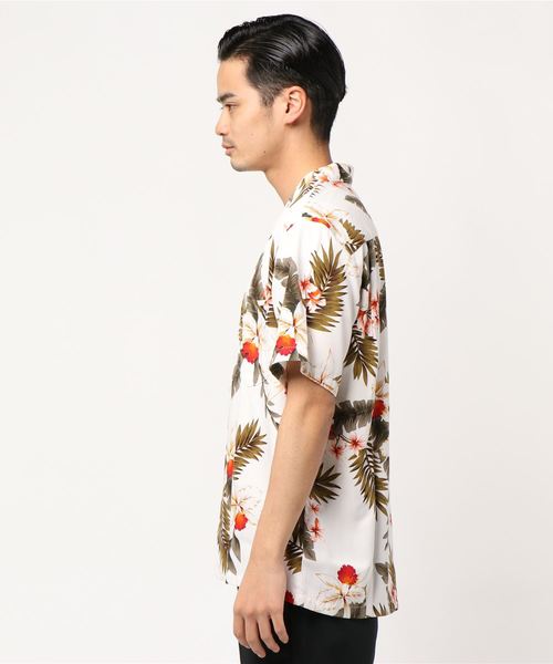 TWO PALMS（トゥーパームス）の「TWO PALMS / トゥーパームス HAWAIIAN ORCHID WHITE（シャツ/ブラウス・メンズ・ホワイト・MEDIUM）」の2枚目の写真