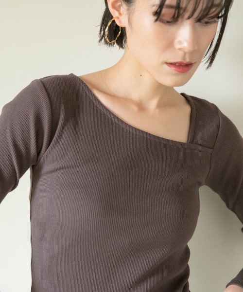 LOWRYS FARM（ローリーズファーム）の「ヘンケイリブタイトＬＳ　861679（Tシャツ/カットソー・レディース・チャコールグレー/ブラウン/ブルー/グリーン/アイボリー・MEDIUM/LARGE）」の3枚目の写真