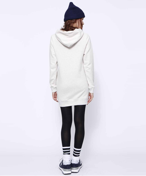 MILKFED.（ミルクフェド）の「ICING P/O HOODIE SWEAT DRESS　（スウェットワンピース/長袖/プルオーバー/無地）（ワンピース・レディース・ホワイト/ブラック/ネイビー・SMALL/MEDIUM）」の5枚目の写真