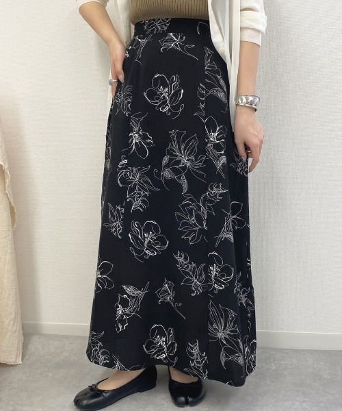 apres jour mignon(アプレジュールミニョン)の「線画マーメイドラインスカート【ZOZOTOWN限定アイテム】(スカート・レディース・ブラック/オフホワイト/ミント/ライトベージュ・フリー)」の2枚目の写真