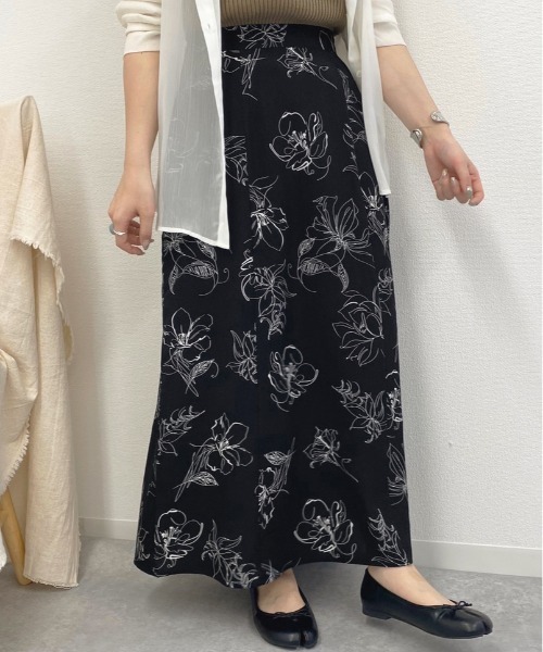 apres jour mignon(アプレジュールミニョン)の「線画マーメイドラインスカート【ZOZOTOWN限定アイテム】(スカート・レディース・ブラック/オフホワイト/ミント/ライトベージュ・フリー)」の15枚目の写真