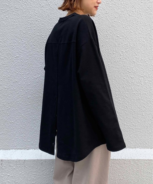 PICCIN(ピッチン)の「ヘビーウェイトバックスリットロンT(Tシャツ/カットソー・レディース・グレイッシュベージュ/オフホワイト/パープル/ブラック・M)」の5枚目の写真