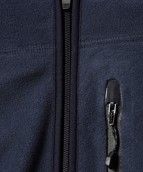 BEAUTY&YOUTH UNITED ARROWS（ビューティーアンドユースユナイテッドアローズ）の「BY サンドウィッチ フリース V ジップ ブルゾン ◆（ブルゾン・メンズ・ダークグレー/ネイビー・SMALL/LARGE/MEDIUM）」の5枚目の写真