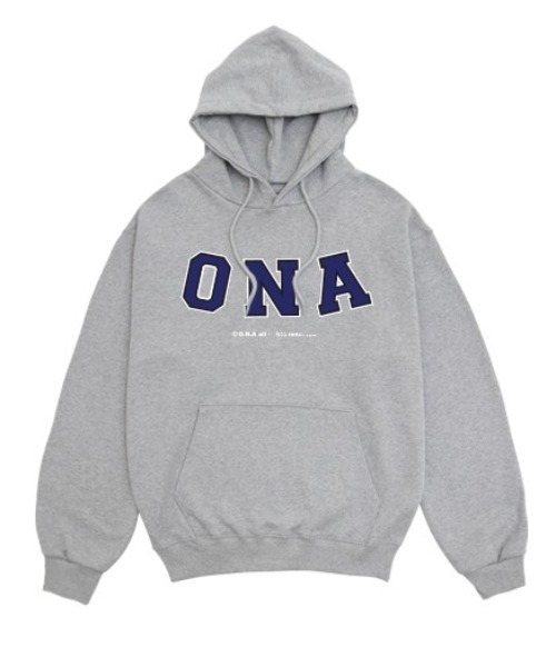 ONA（オーエヌエー）の「『ONA/オーエヌエー』2ND ONA LOGO PRINTING HOODIE/ユニセックス ロゴプリント フーディー（パーカー・メンズ・ブラック/グレー/アイボリー・FREE）」の13枚目の写真