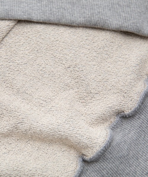 ONA（オーエヌエー）の「『ONA/オーエヌエー』2ND ONA LOGO PRINTING HOODIE/ユニセックス ロゴプリント フーディー（パーカー・メンズ・ブラック/グレー/アイボリー・FREE）」の17枚目の写真