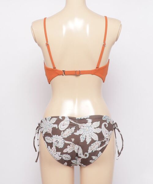 TOTASU ELEVEN(トータスイレブン)の「TOTASU ELEVEN/トータスイレブン 花柄ショーツ/無地/リボンバンドゥビキニ 12562(水着・レディース・ブラウン/オレンジ/グリーン・9号/11号)」の5枚目の写真