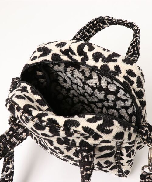 mystic(ミスティック)の「BINDU ChenilleJacquard MiniShoulderPochette(トートバッグ・レディース・キャメル/ベージュ・ONE SIZE)」の4枚目の写真