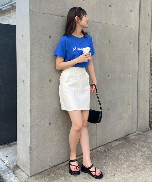 EPIMI E'PIMMY（エピミエピミー）の「アソートカラフルTシャツ（Tシャツ/カットソー・レディース・ブラック/オフホワイト/ブルー/クリーム/ラベンダー/ピンクベージュ・MEDIUM）」の7枚目の写真