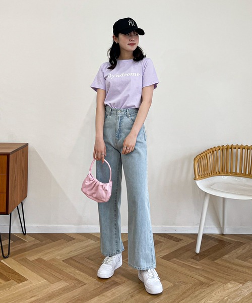 EPIMI E'PIMMY（エピミエピミー）の「アソートカラフルTシャツ（Tシャツ/カットソー・レディース・ブラック/オフホワイト/ブルー/クリーム/ラベンダー/ピンクベージュ・MEDIUM）」の10枚目の写真