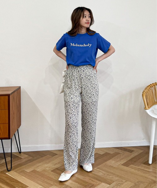 EPIMI E'PIMMY（エピミエピミー）の「アソートカラフルTシャツ（Tシャツ/カットソー・レディース・ブラック/オフホワイト/ブルー/クリーム/ラベンダー/ピンクベージュ・MEDIUM）」の11枚目の写真