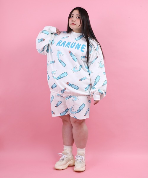 PUNYUS（プニュズ）の「フード総柄スウェット(七味・ラムネ