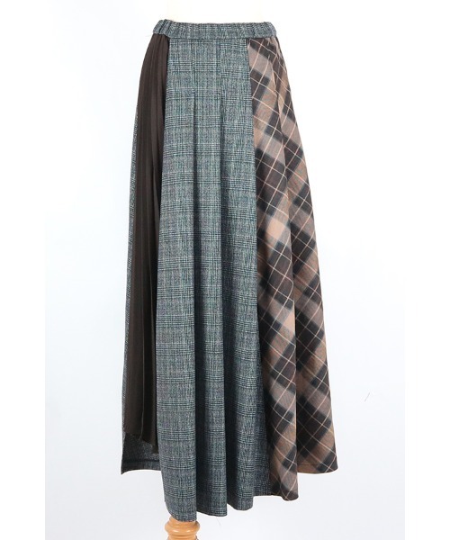 AULA AILA（アウラアイラ）の「サイドプリーツチェックスカート（スカート・レディース・ブラウン/ネイビー/ブラック・0）」の3枚目の写真