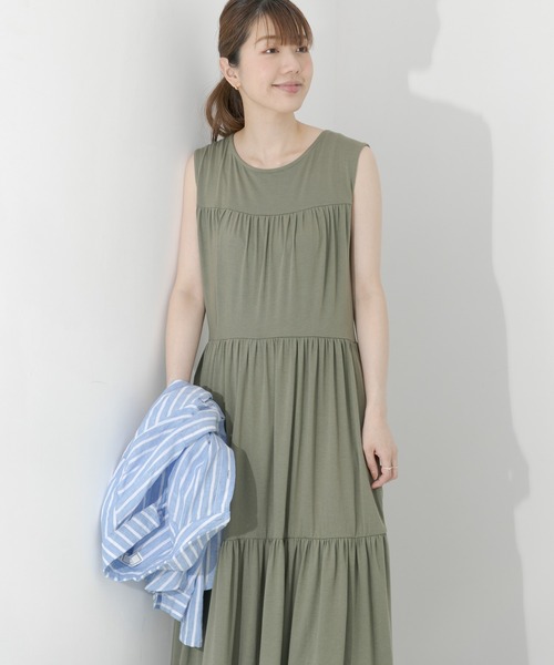 URBAN RESEARCH Sonny Label（アーバンリサーチサニーレーベル）の「ノースリーブティアードカットワンピース（ワンピース・レディース・ブラック/カーキ/モカ・FREE）」の7枚目の写真