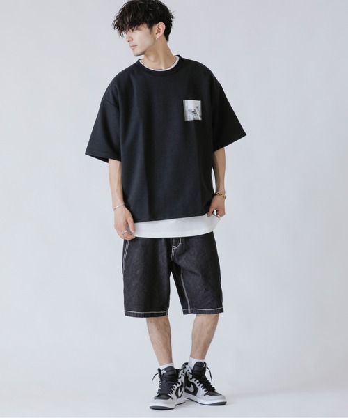 Beno(ビーノ)の「フォトプリントデザイン ワイドシルエット ジャージTシャツ(Tシャツ/カットソー・メンズ・オフホワイト/ホワイト系その他/ホワイト系その他2/ブラック/ブラック系その他/ブラック系その他2/グレイッシュベージュ/ライトグリーン/グレイッシュブルー・M/L/LL)」の21枚目の写真