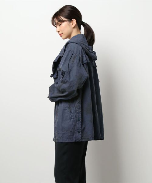 TOBILA（トビラ）の「オーバーダイミリタリーパーカージャケットユニセックス（ミリタリージャケット・レディース・ライトグレー/カーキ/ネイビー・M）」の4枚目の写真