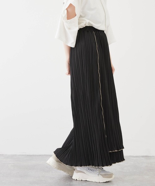 mikke（ミッケ）の「メロー配色パイピング アシンメトリープリーツスカート（スカート・レディース・ブラック/ベージュ/グリーン・FREE）」の6枚目の写真