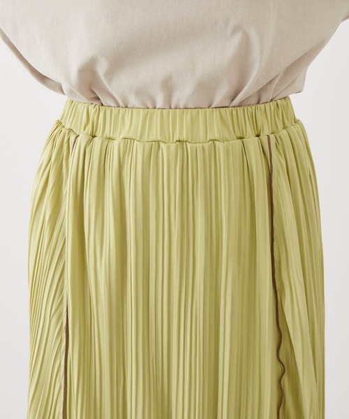 mikke（ミッケ）の「メロー配色パイピング アシンメトリープリーツスカート（スカート・レディース・ブラック/ベージュ/グリーン・FREE）」の20枚目の写真