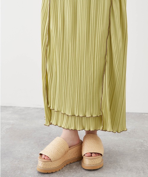 mikke（ミッケ）の「メロー配色パイピング アシンメトリープリーツスカート（スカート・レディース・ブラック/ベージュ/グリーン・FREE）」の21枚目の写真